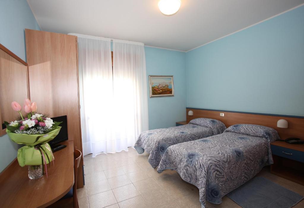 Ridente Hotel 3*