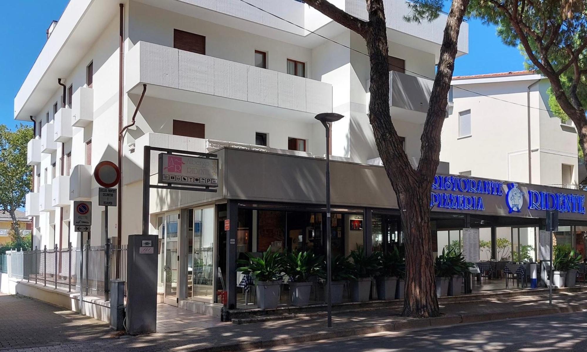 Ridente Hotel 3*